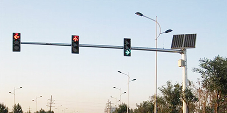Đưa đèn giao thông năng lượng mặt trời vào áp dụng thực tiễn